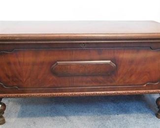 Lane Cedar Chest