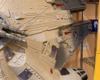 Millennium Falcon Extraordinaire