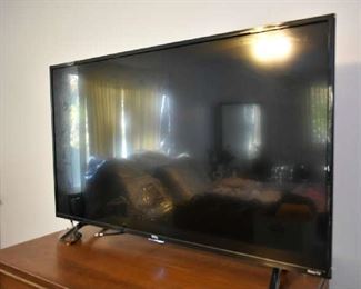 FLATSCREEN TV