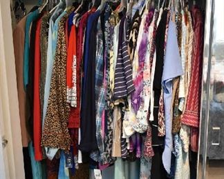 WOMEN’S CLOTHING-SIZE XL