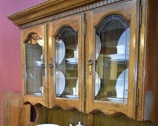 KINCAID CHINA CABINET