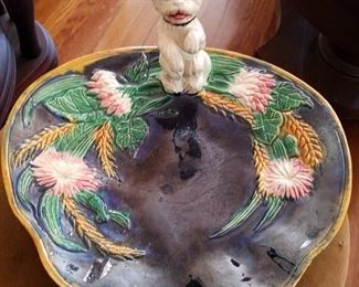 Majolica style plate with dog