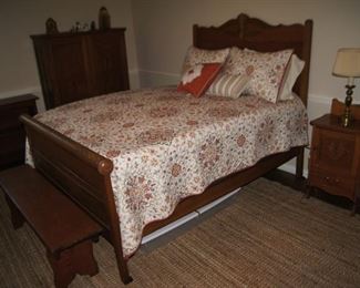 antique queen bed