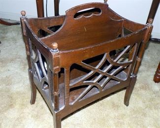 wood magazine rack 16x11x19 tall, good condition