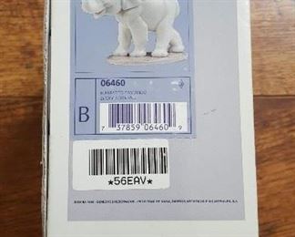 LLadro elephant