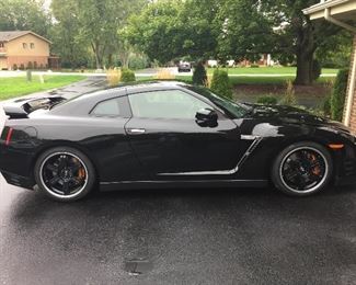 2012 Nissan GT-R Black Shadow