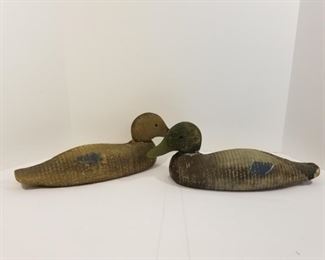 Vintage Hand Carved Wooden Duck Decoys https://ctbids.com/#!/description/share/252760