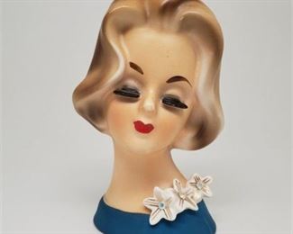 Lot 006
Vintage Napco C6430 Lady Head Vase