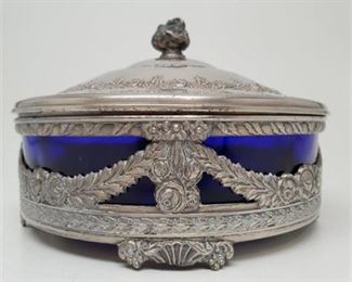 Lot 009
Vintage Silver Plate Cobalt Blue Glass Vanity Box