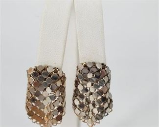 Lot 146
Vintage Whiting & Davis Gold Mesh Clip Earrings