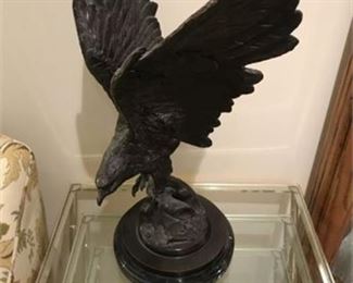 Lot 016
Heavy Bronze Eagle Statue on Marble Base