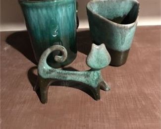 Lot 247
Pottery Lot of 3 Pieces