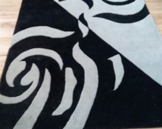 5 Feet by 8 Feet Rug