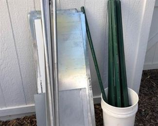 Magnetic Board Stakes