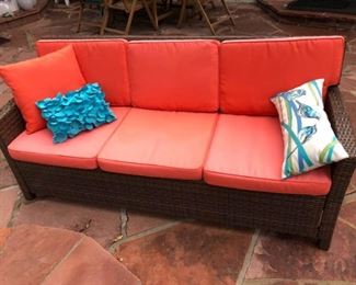 Wicker Sofa w Cushions
