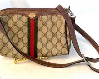 https://www.liveauctioneers.com/item/76545166_labeled-for-gucci-vintage-crossbody-bag