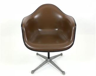 Lot 4
1960’s Eames Herman Miller Chair