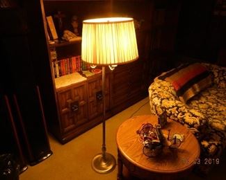 floor lamp