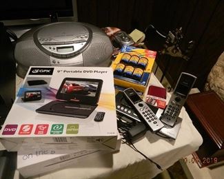 shelf stereo/portable DVD players
