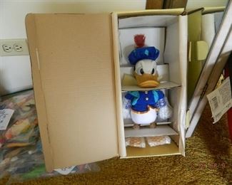 Donald Duck porcelain statue