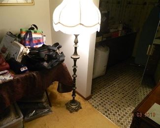 floor lamp
