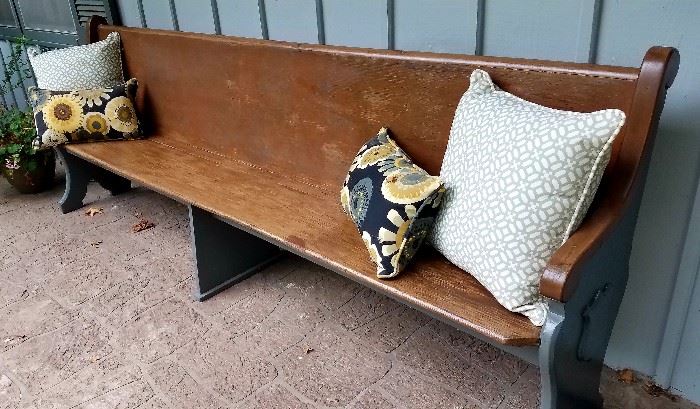 1/2 OFF SUNDAY ALL REMAINING ITEMS               Save the date and plan on attending this weekend's Large 2 Day Living Estate Sale. Large selection of primitives, antiques and collectibles