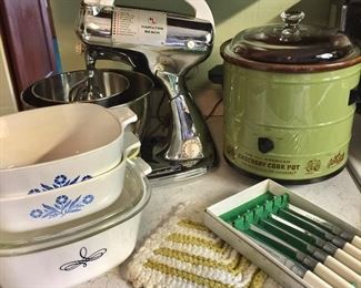 Vintage kitchenware and appliances 