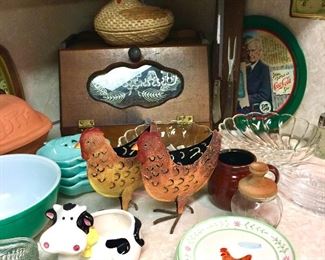 Vintage kitchen pieces 