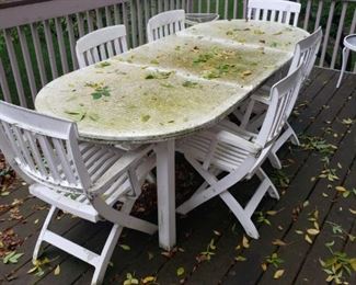 Outdoor patio table and chairs