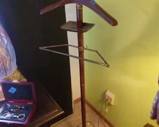 Fabulous butler stand with solid brass base and horse head