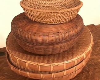 Baskets with lids. 