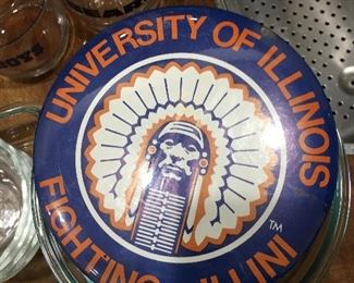University of Illinois oversized button/pin!