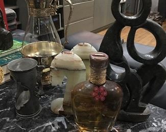 Verdite Marble Hourglass Coffee server Camera