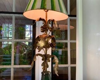 Vintage Italian gold gilt floral lamp.