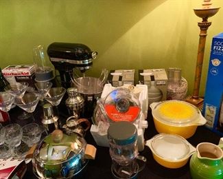 Much in nice quality kitchenware.