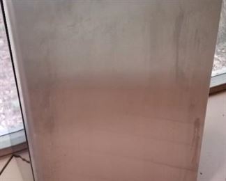 DAnby Mini Refrigerator