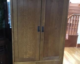 STICKLEY MISSION OAK ARMOIRE TV CABINET