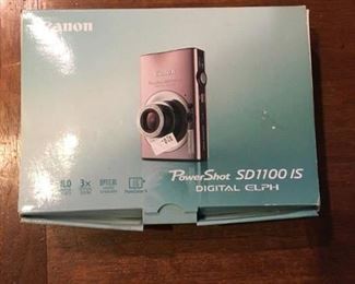 CANON POWERSHOT DIGITAL ELPH CAMERA