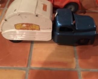 VINTAGE STRUCTO? GARBAGE TRUCK