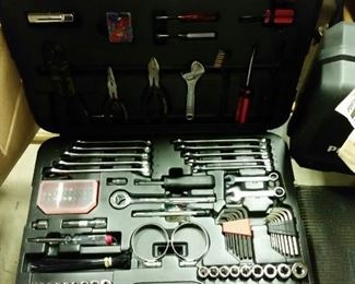 Never used automotive tool kit