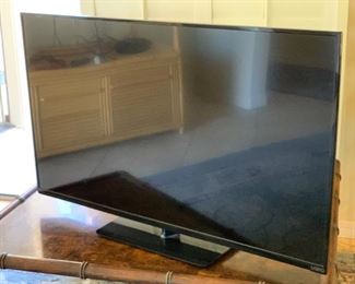 VIZIO 42in HD LED Smart TV E420i