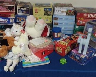 Assortment of games, puzzles and toys.