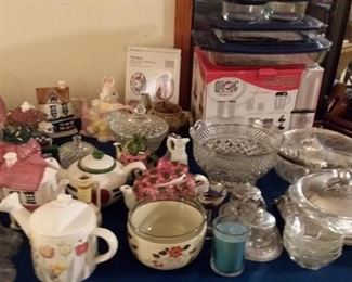 Vintage teapots, glass, cookware and bakeware, servingware and more!