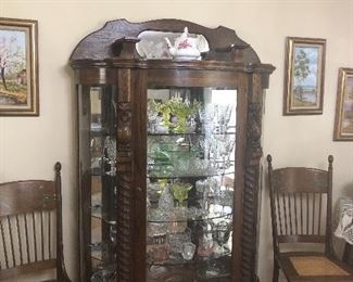 Vintage, Reproduction of an Antique Bow Front China Cabinet... Lovely Vintage Glassware
