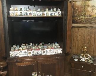 Liberty Falls, Houses...