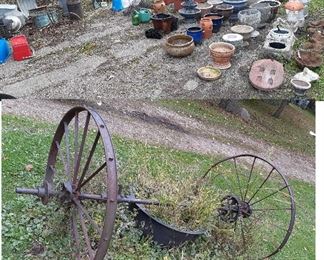 garden art, wagon wheels