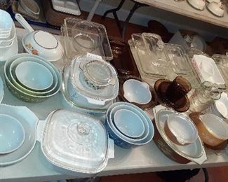 Pyrex, Corning ware, bake ware