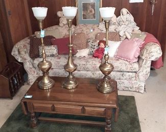 couch, lamps
