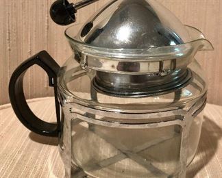 Unusual tea/coffee infuser pot.