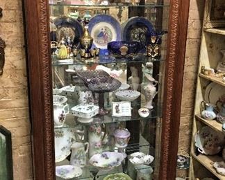 WE HAVE LOTS OF CERAMICS AND PORCELAIN
